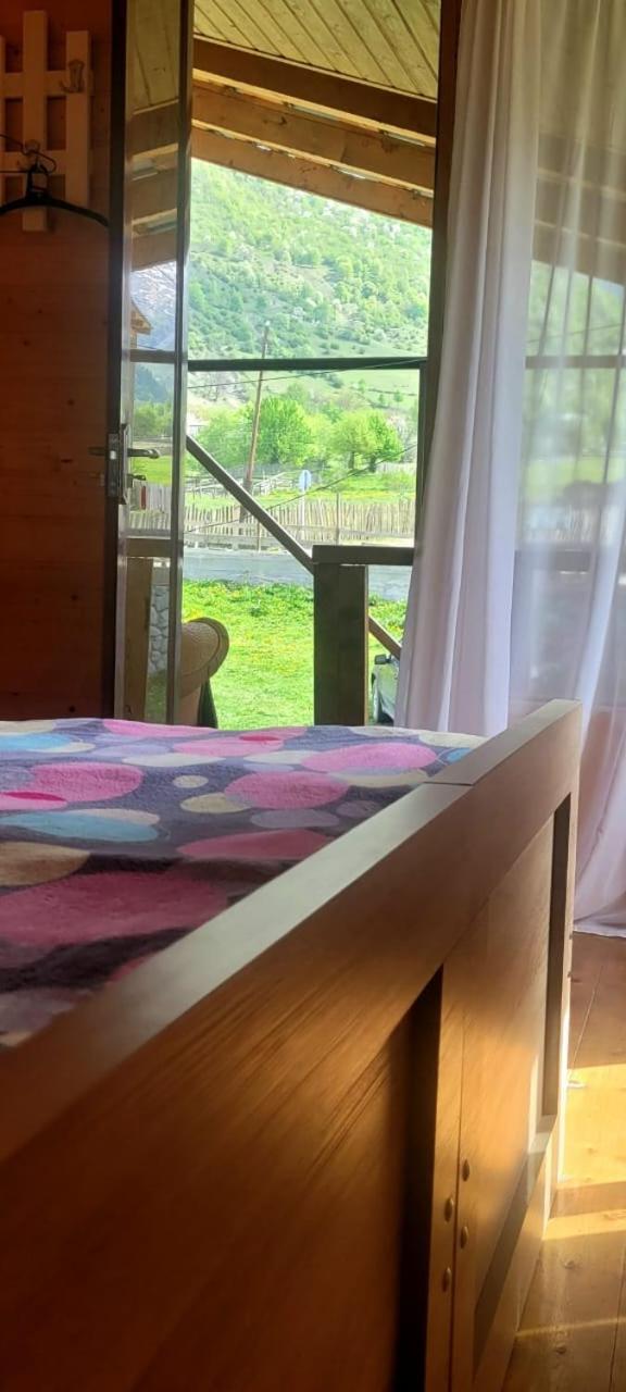 Guest House Guli メスティア 部屋 写真