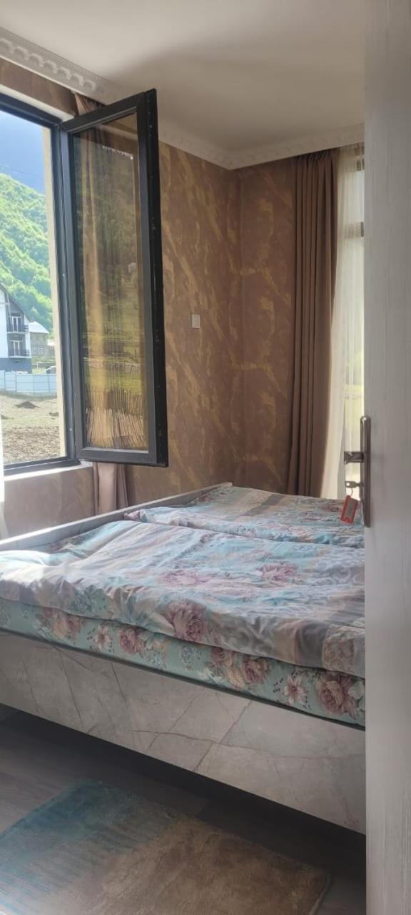 Guest House Guli メスティア 部屋 写真